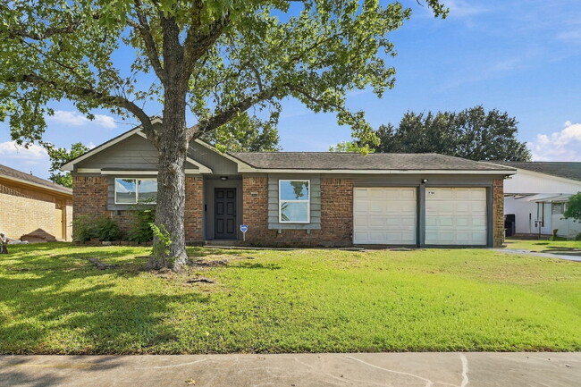 Photo - 8339 Carvel Ln (Houston, TX) House
