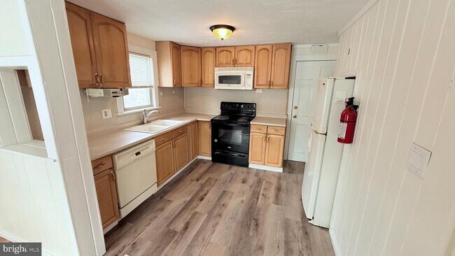 Foto del edificio - 470 Connecticut Ave