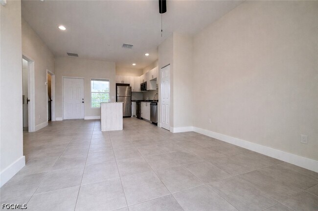 Foto del edificio - 3325 SW 8th Pl