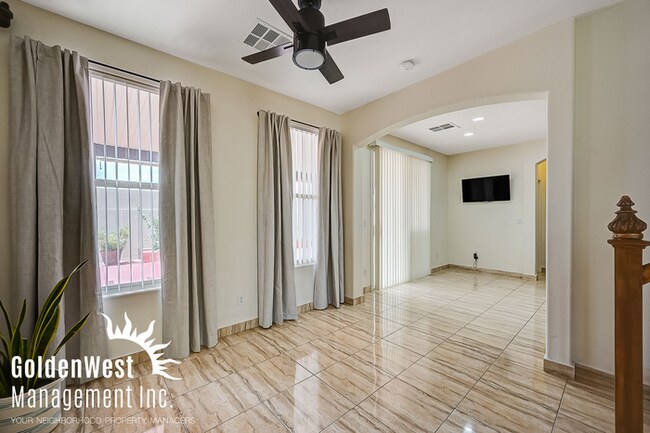 Foto del edificio - Beautiful 3 Bdm, 2.5 Bath Home in Squire V...