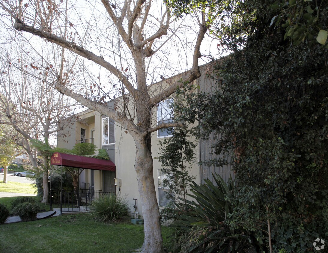 Building Photo - Villa Clarissa