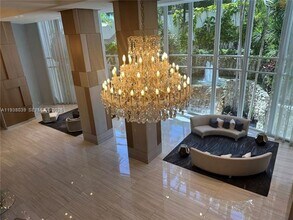 Building Photo - 21200 Point Pl