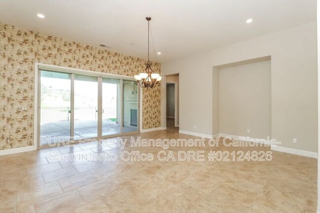 Building Photo - 5281 Brentford Way