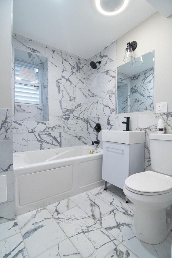 Primary Photo - 2 bedroom in Chicago IL 60651