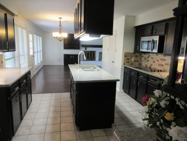 Foto del edificio - 17611 Fireside Dr