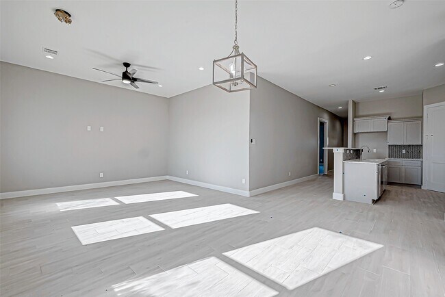 Building Photo - 3635 Needville Ave