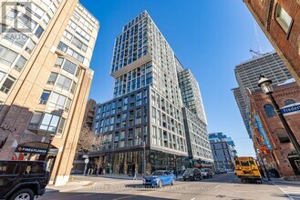 Building Photo - 158 Front St E