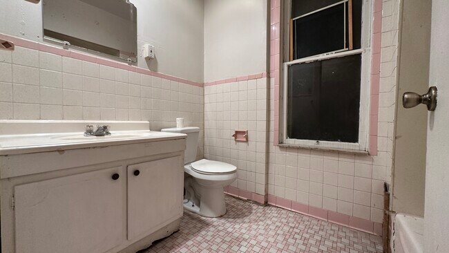 Foto del edificio - 2314 Woodstock Ave