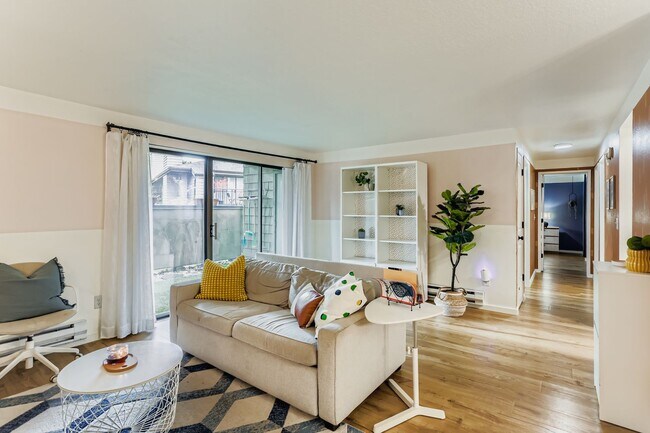 Foto del edificio - 77 Galen St