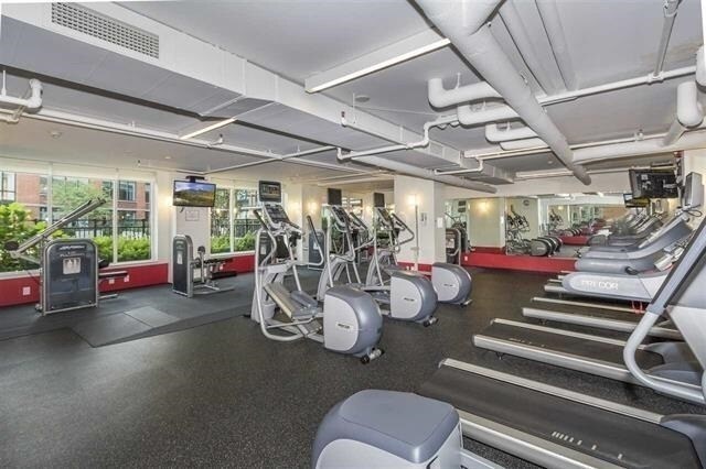 Foto del edificio - 1025 Maxwell Ln
