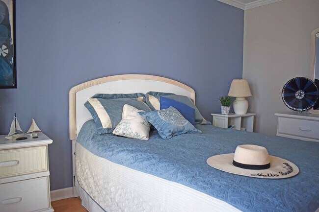Foto del edificio - Adorable Waterfront Condo
