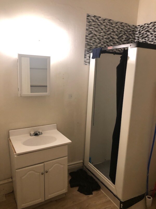 Foto principal - 311 E Harrison St