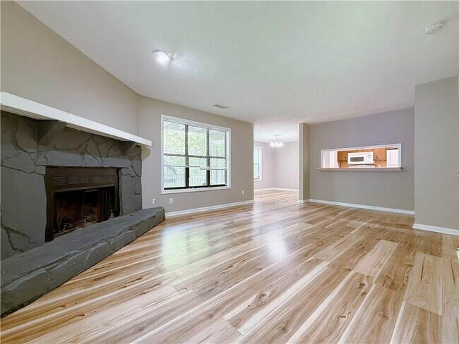 Foto del edificio - 2887 Lakemont Dr SW