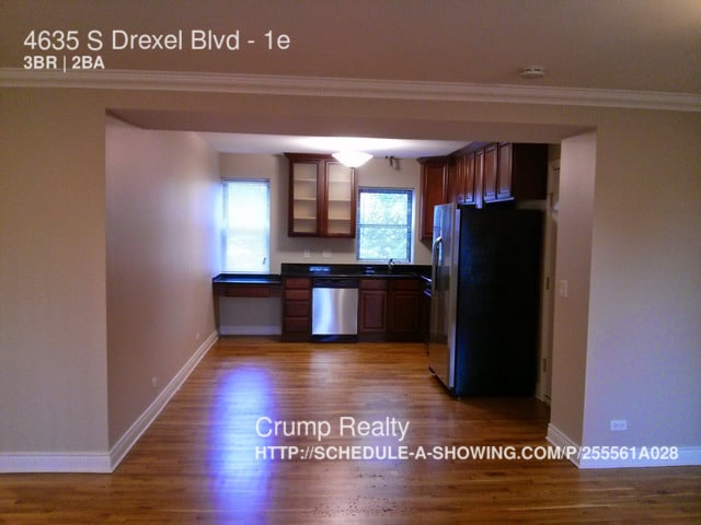 Building Photo - 4635 S Drexel Blvd