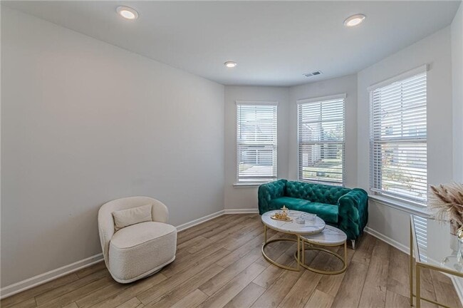 Foto del edificio - 4876 Elm Leaf Dr