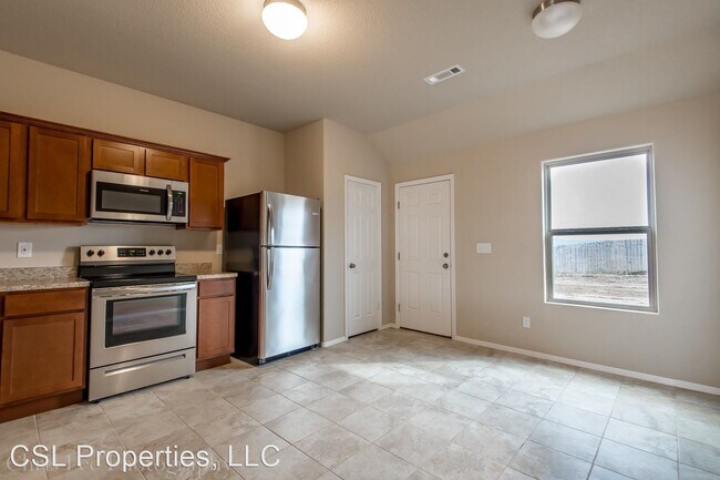 Foto del edificio - 4 br, 2 bath House - 2481 Double Bogey Lane