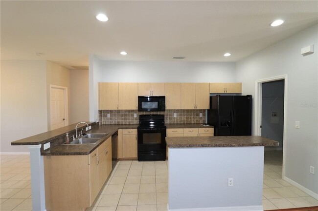 Building Photo - 2528 Alling Terrace