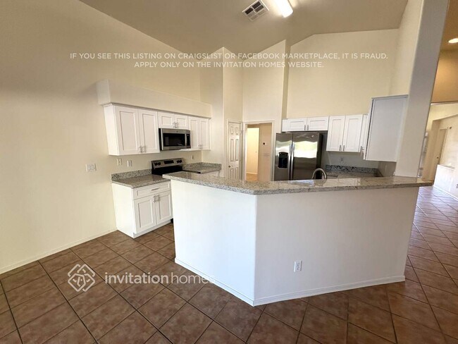 Building Photo - 16147 N 157th Dr