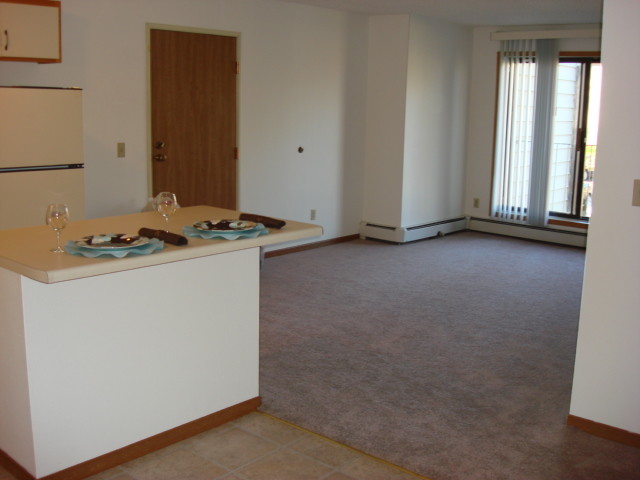 2BR/1BA - Middle - Green Gable Apartments