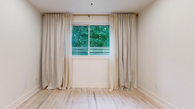 Foto del edificio - 1313 Willow Ave