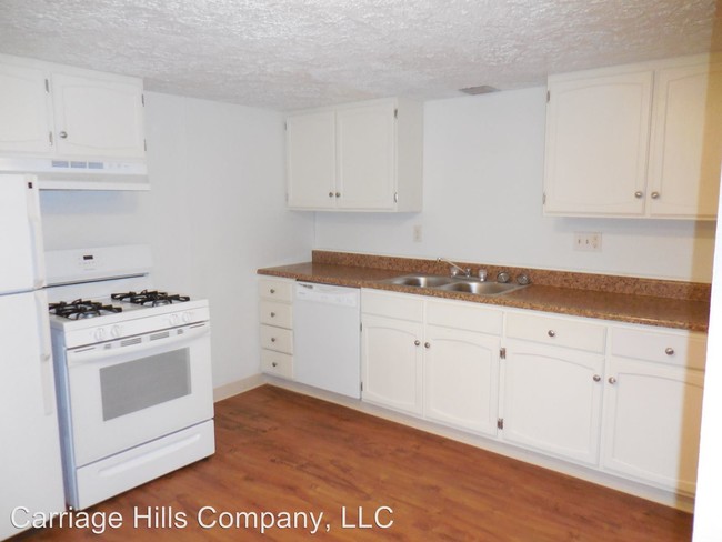 Building Photo - 545 Goucher St
