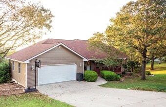 Building Photo - 437 Zinnia Ln