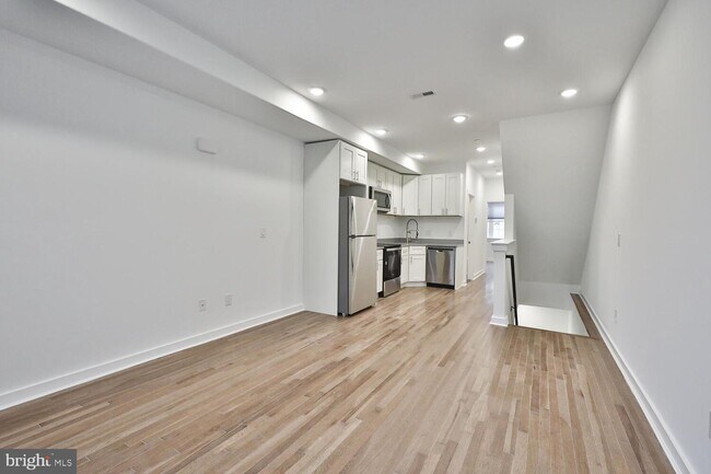 Foto del edificio - 2133 N Franklin St