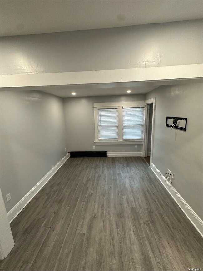 Foto del edificio - 142-43 249th St