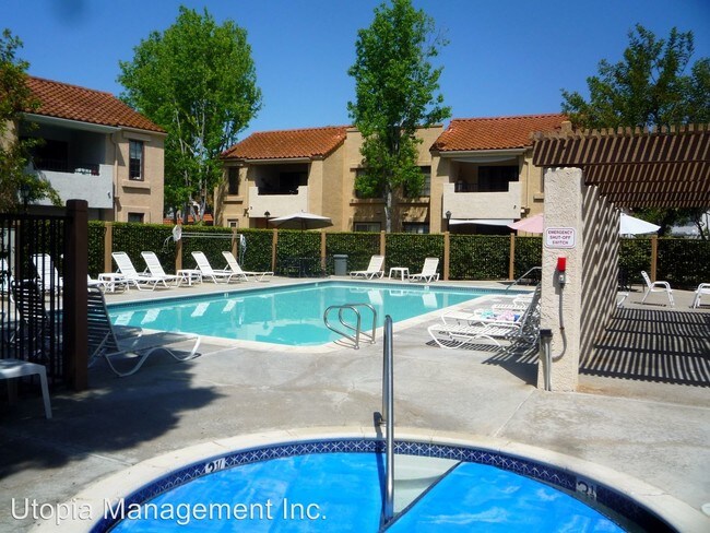 Building Photo - 10676 Dabney Dr