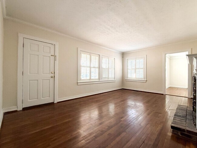 Foto del edificio - 2525 Camille Dr