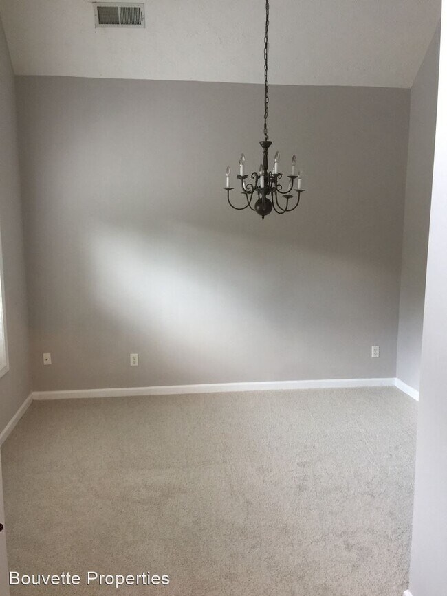 Building Photo - 4 br, 2.5 bath House - 9265 Willow Tree Ct