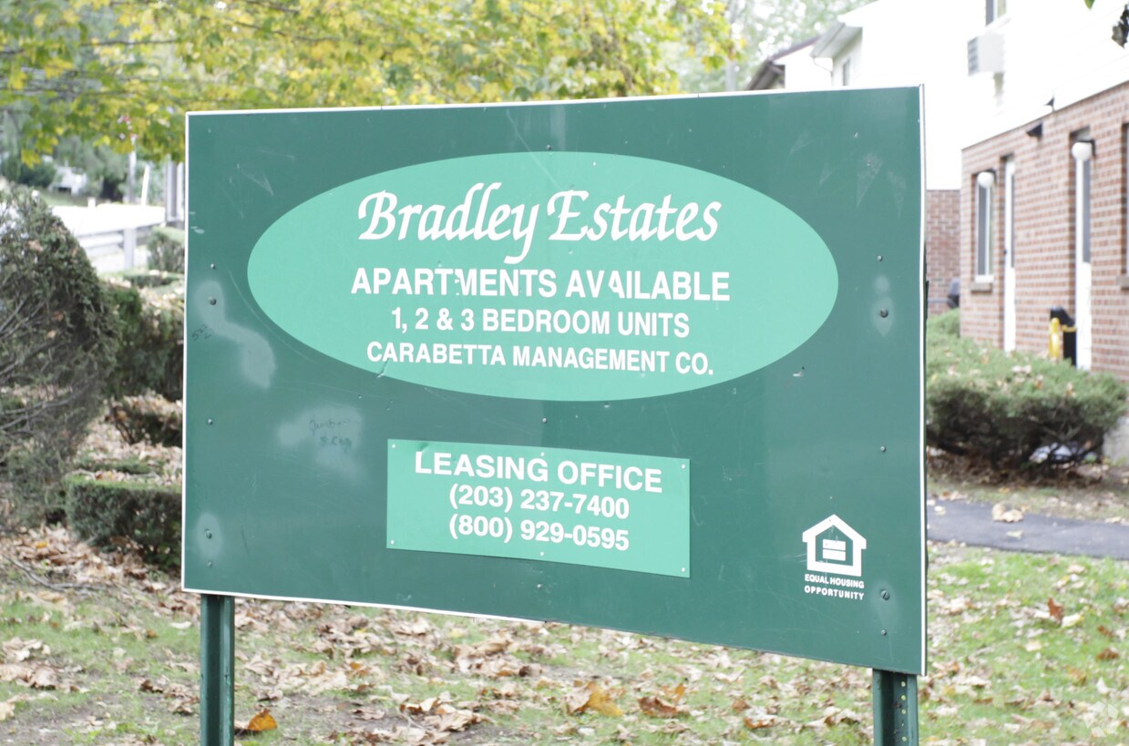 Foto del edificio - Bradley Estates Phase I Apartments