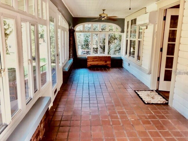 Building Photo - 731 French Ave