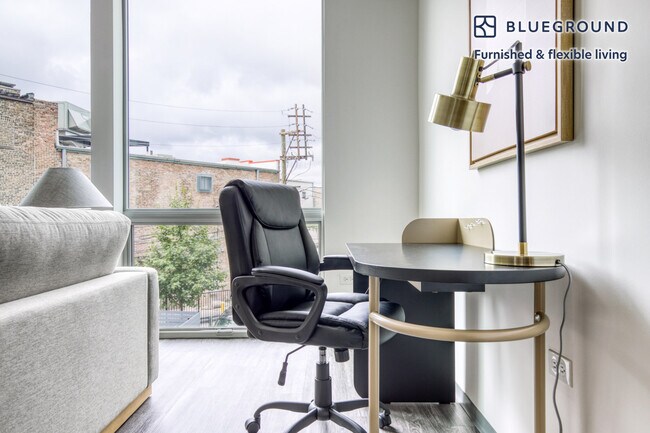 Foto del edificio - 2340 N California Ave
