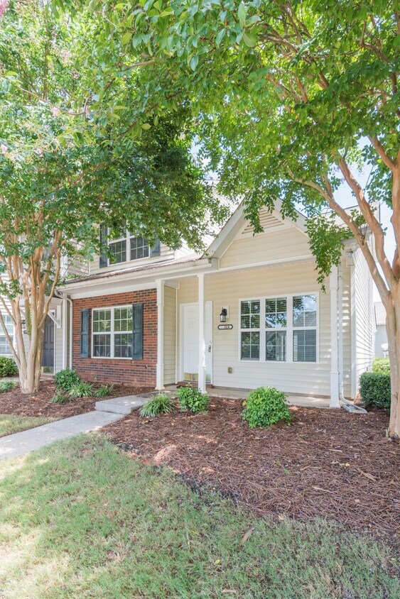 Foto principal - 11014 Derryrush Ave