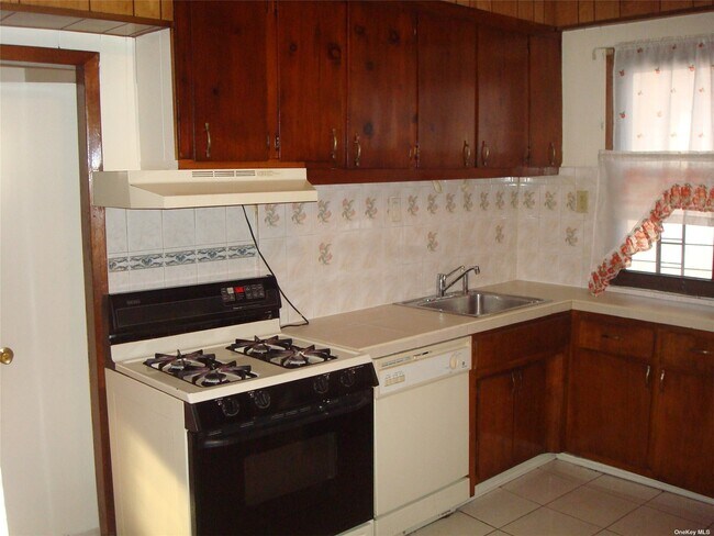 Foto del edificio - 530 E 99th St