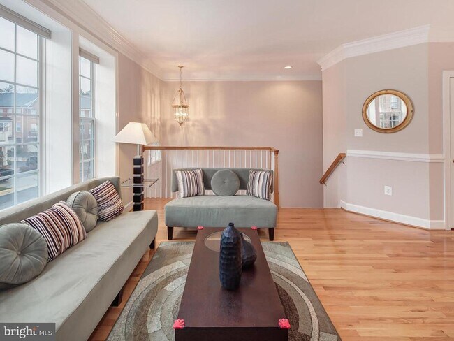 Foto del edificio - 2958 Thompson Park Ln