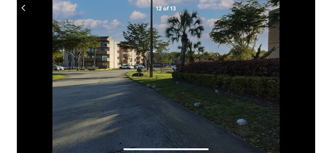 Building Photo - 5900 SW 127th Ave