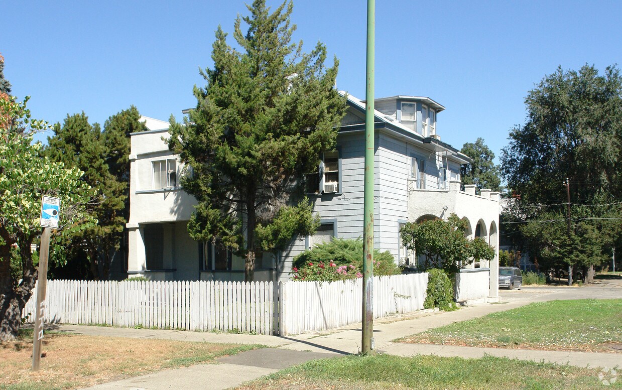 201 N Naches Ave, Yakima, WA 98901 Apartments in Yakima, WA