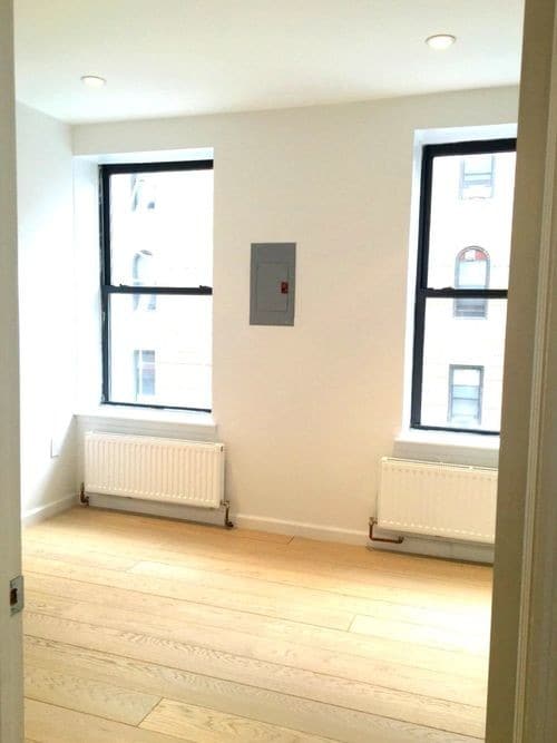 Building Photo - 55 Mott St