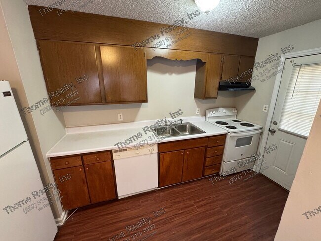Foto del edificio - 2255 Sherwood Ave