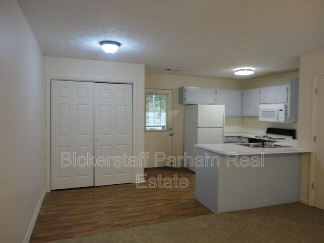 Building Photo - 5241 Crystal Ct