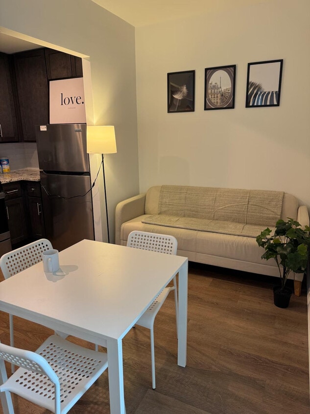 Foto principal - 100 W 124th St