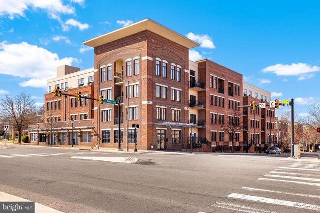 Photo - 181 E Reed Avenue Unit 110 Apartment
