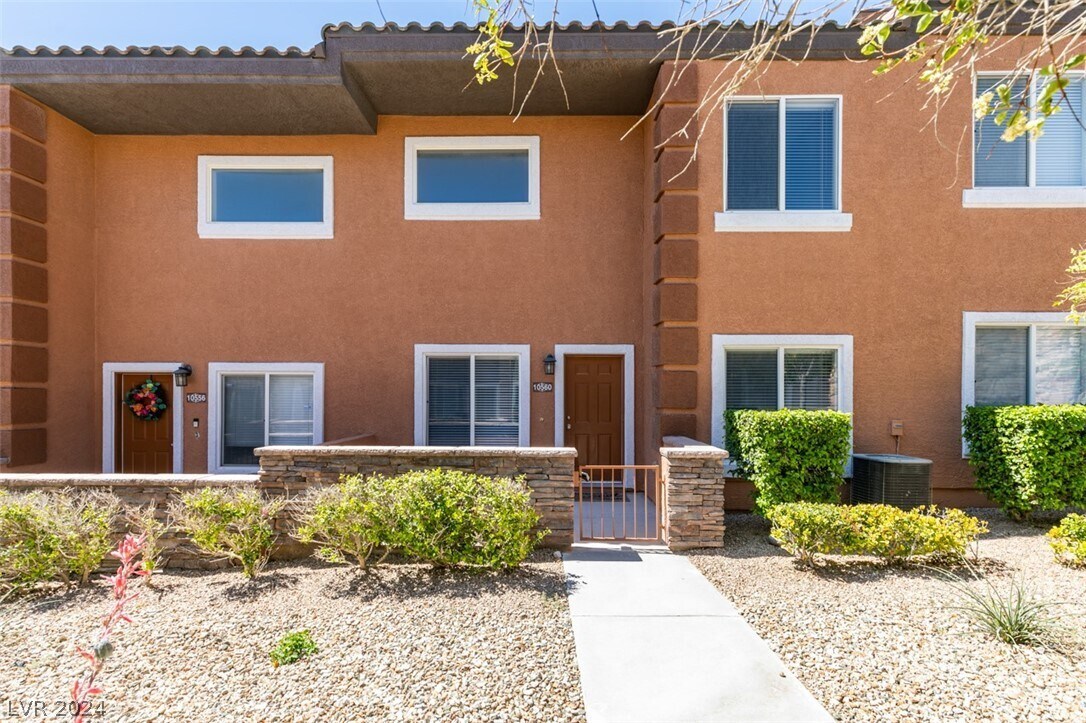 Foto principal - 10560 Midnight Gleam Ave