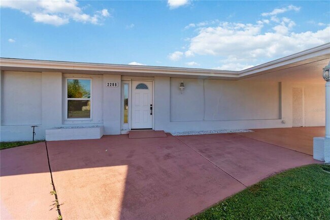 Foto del edificio - 2288 Harbor Blvd
