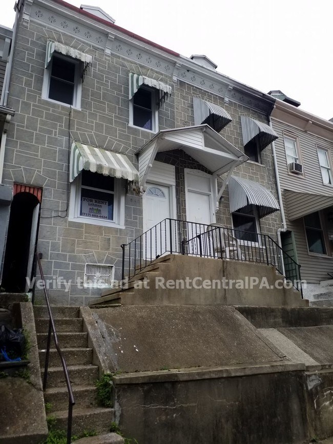 Building Photo - 539 Birch St