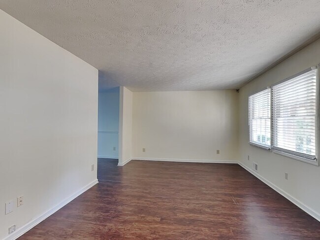 Foto del edificio - 105 Feldwood Pines St