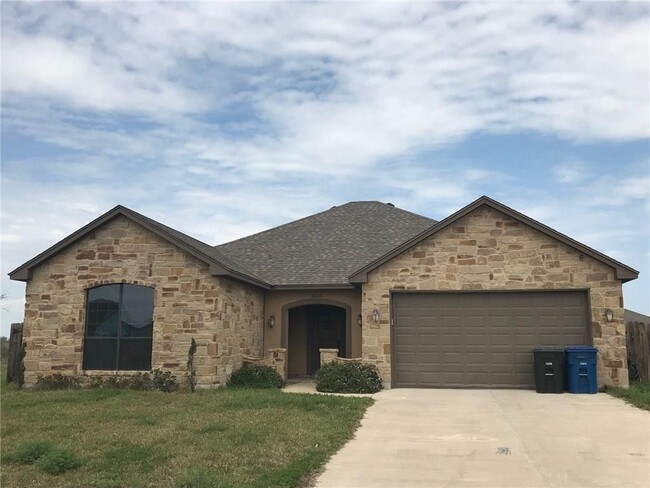 Building Photo - 1610 Sea Oak Dr