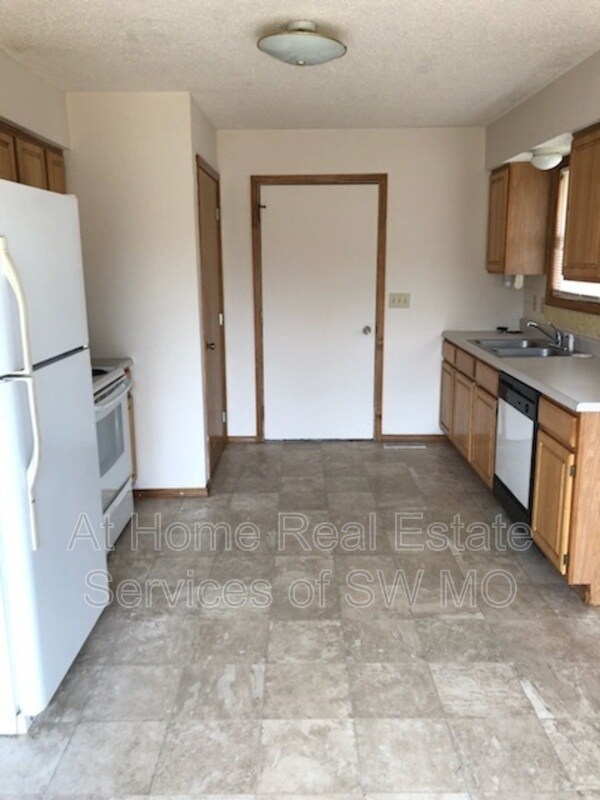 Foto del edificio - 3310 S Sunrise Ave